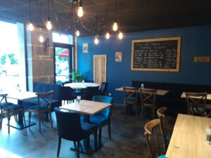 BAR RESTAURANT