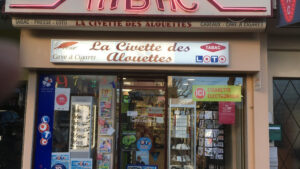 MURS COMMERCIAUX